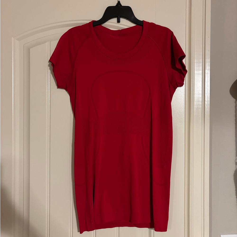 Lululemon original red swiftly tech shirt
